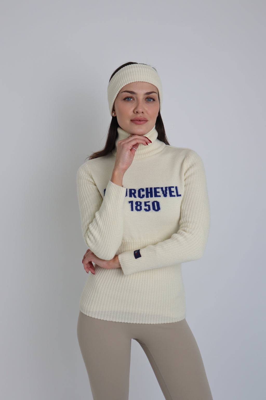 Courchevel White Knitted Jumper
